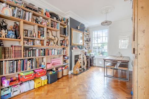 4 bedroom end of terrace house for sale, Oakhill Road, Sutton