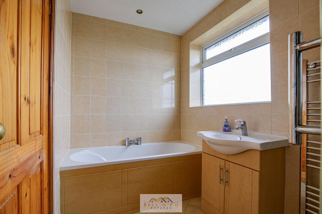 Bathroom 1.1