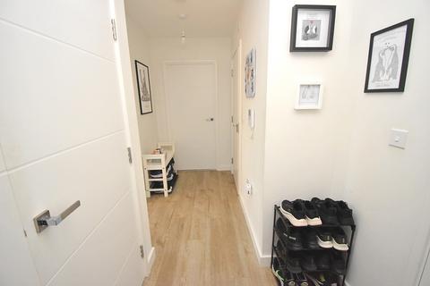 1 bedroom flat for sale, Merriam Close, Highams Park , London. E4 9JQ