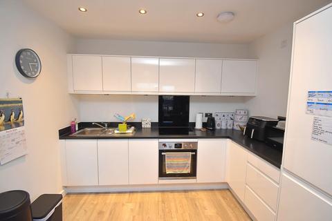1 bedroom flat for sale, Merriam Close, Highams Park , London. E4 9JQ