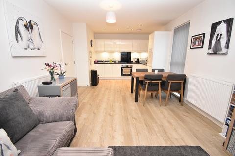 1 bedroom flat for sale, Merriam Close, Highams Park , London. E4 9JQ