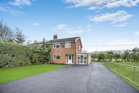 undefined, Roughlyn Crescent , Marlston-cum-lache