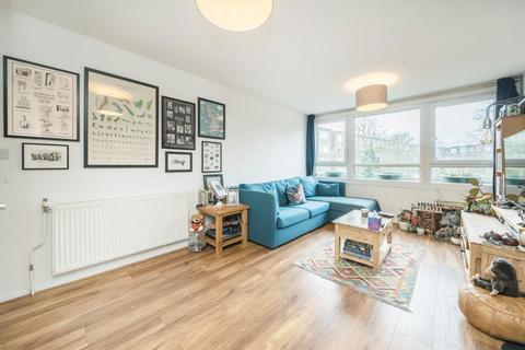 1 bedroom flat for sale, Justin Close, Brentford TW8