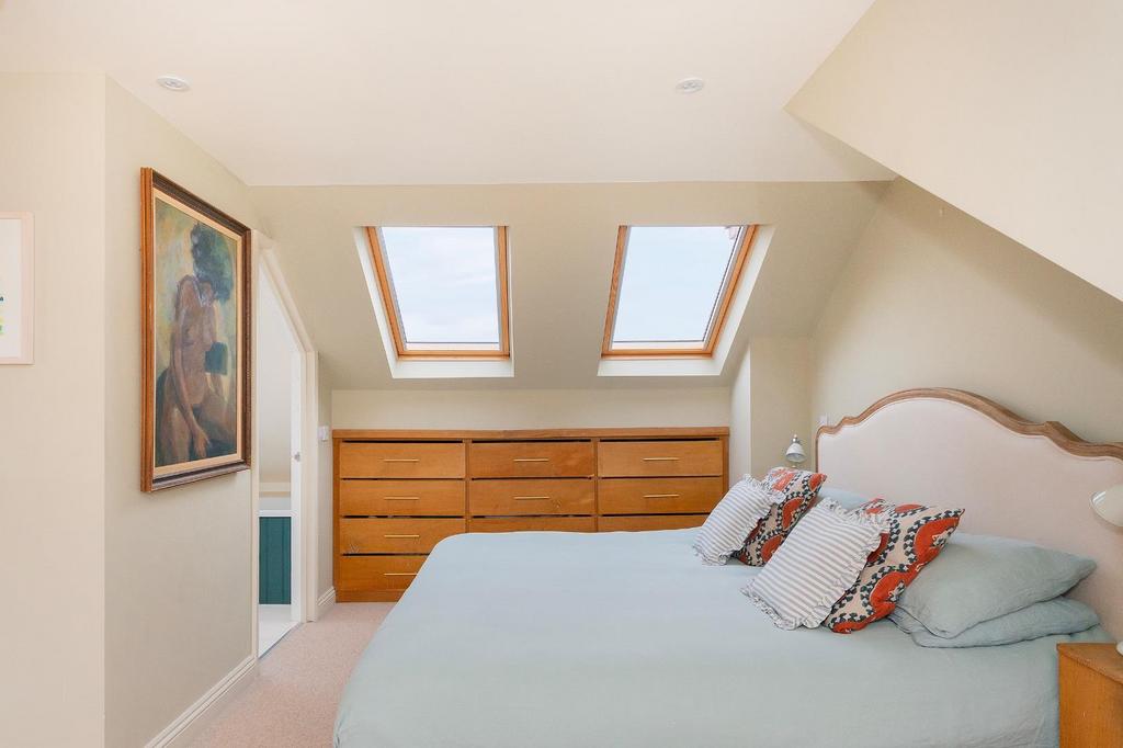 4 S2 WRSW - Bedroom M.jpg