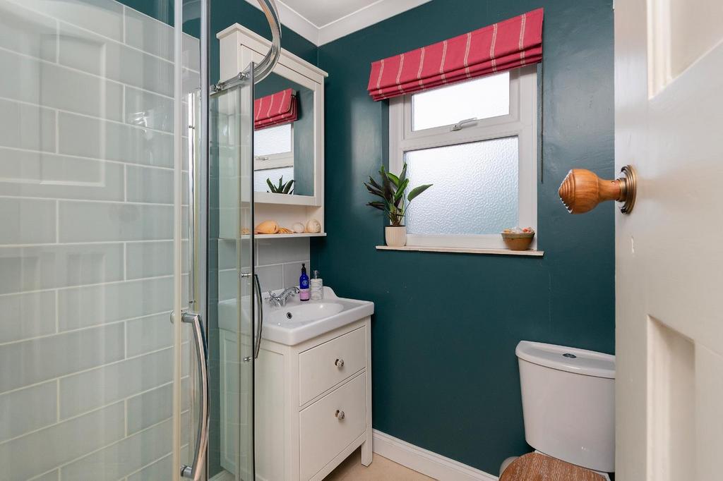 4 S2 WRSW - Bathroom B.jpg