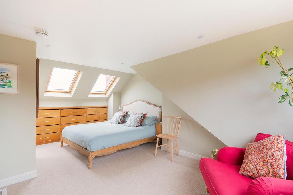 4 S2 WRSW - Bedroom N.jpg