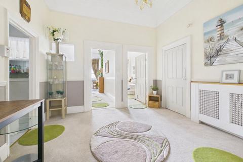 2 bedroom flat for sale, South Road, Weston-Super-Mare, BS23