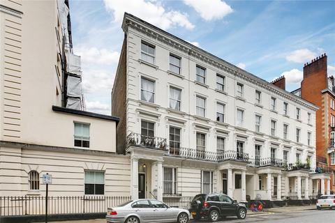 1 bedroom flat to rent, Berrington House, London W2