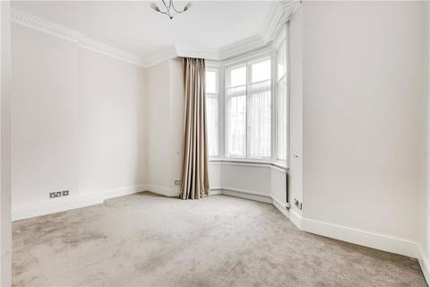 2 bedroom flat to rent, Lennox Gardens, London SW1X