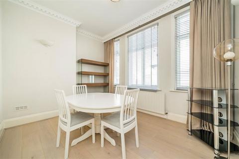 2 bedroom flat to rent, Lennox Gardens, London SW1X