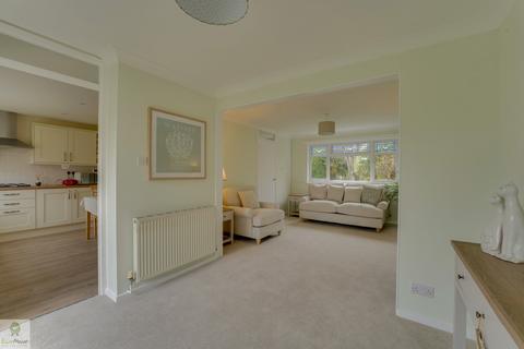 4 bedroom link detached house for sale, 35 Amblefield Way, Stafford