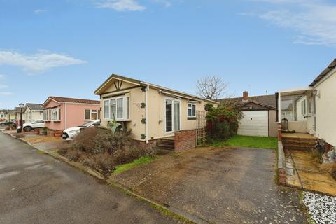 2 bedroom detached bungalow for sale, London Road, Brandon