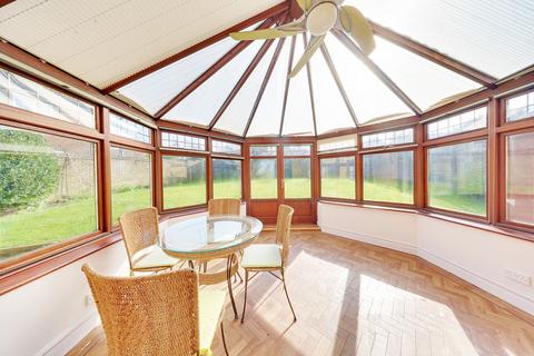 4 bedroom detached house for sale, Charterhouse Road, Orpington