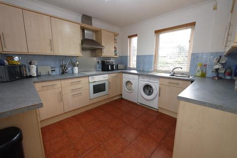 4 bedroom end of terrace house for sale, Sweet Lane, Doncaster DN11