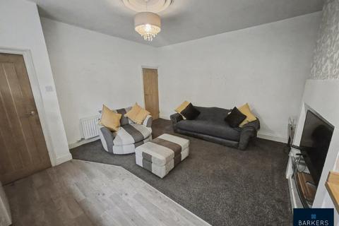 3 bedroom terraced house for sale, Bradford Road, Batley