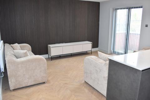4 bedroom terraced house to rent, Meldon Road, Manchester