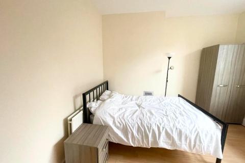2 bedroom apartment to rent, Lawford Rd, London, NW5