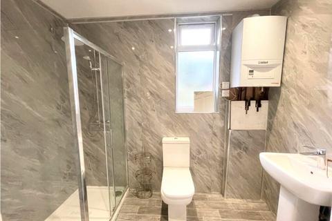 2 bedroom apartment to rent, Lawford Rd, London, NW5