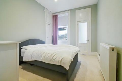 2 bedroom apartment to rent, 3/2, 55 Airlie Street, Hyndland, G12 9SP