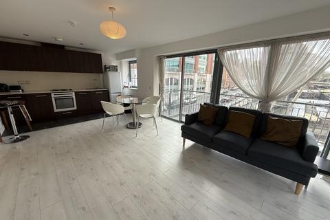 2 bedroom apartment to rent, Islington Gates, Birmingham B3
