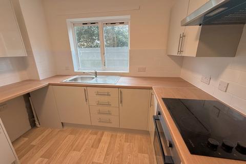 2 bedroom ground floor flat for sale, Sea Lane, Rustington