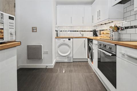 undefined, Kings Road, Surrey GU21