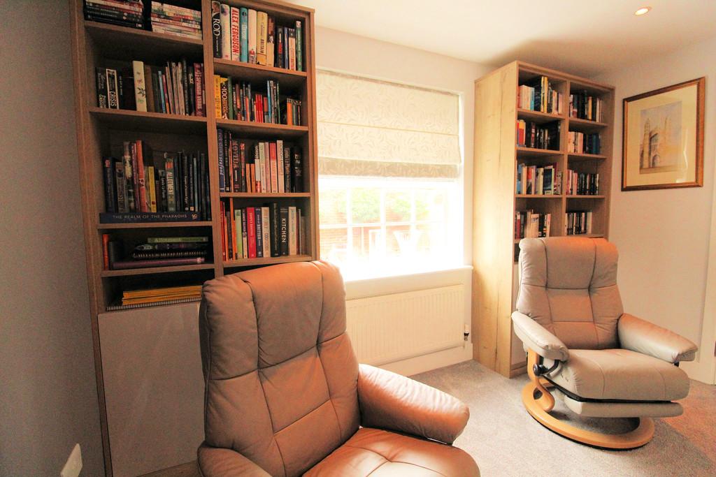 Lounge 3