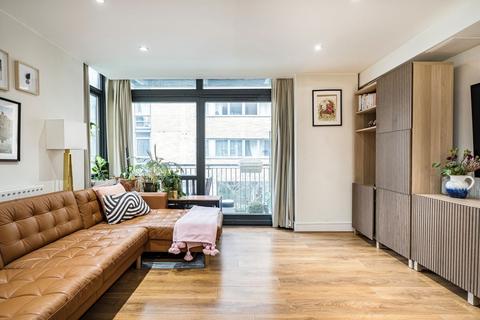 2 bedroom flat for sale, Cassilis Road, London E14