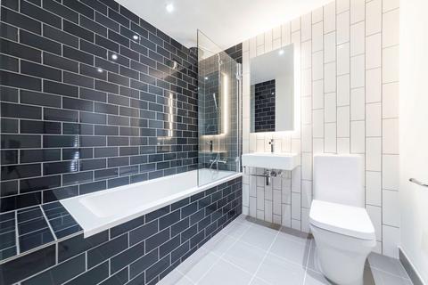 1 bedroom flat to rent, Royal Crest Avenue, London E16