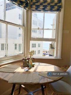 1 bedroom flat to rent, Bedford Square, Brighton, BN1