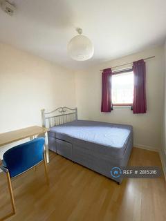 3 bedroom flat to rent, Lymburn Street, Glasgow, G3