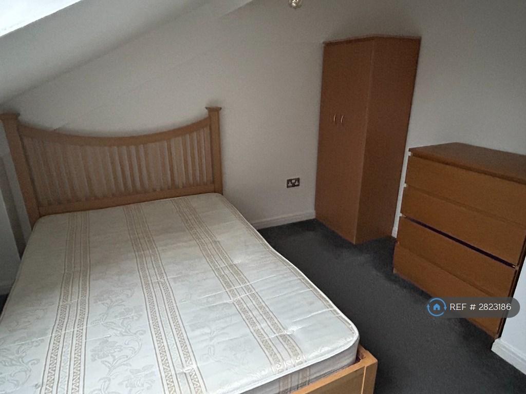 Bedroom 3 (Upstairs)