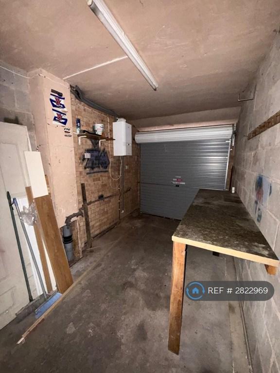 Garage 3