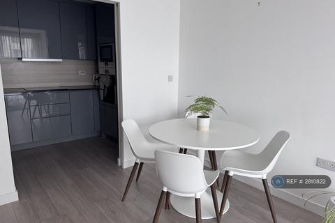 2 bedroom flat to rent, Woodberry Grove, London, N4