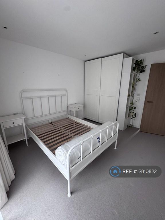 Bedroom 2 (Double)