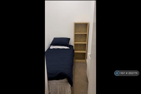 2 bedroom flat to rent, Stewart Terrace, Edinburgh, EH11