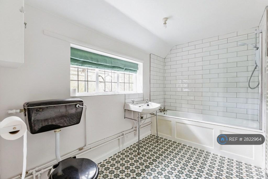 Upstairs Bathroom