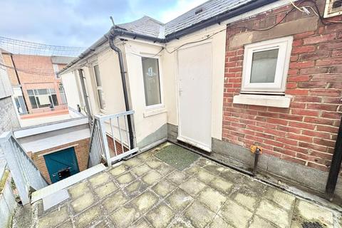 2 bedroom apartment to rent, Bitterne Village, SOUTHAMPTON