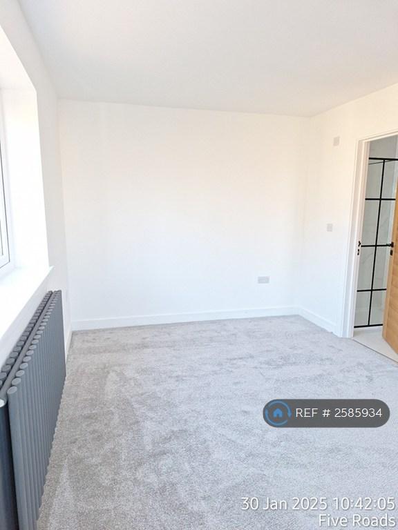 Master Bedroom With En Suite