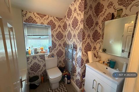 2 bedroom terraced house to rent, Passway, St Helens, WA11