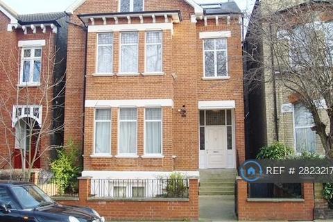 2 bedroom flat to rent, Mount Nod Road, London, SW2