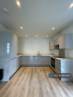 1 bedroom flat to rent, Deauvile Close, London, E14