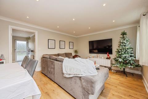 4 bedroom semi-detached house for sale, Springfields, Bugle, St. Austell, Cornwall, PL26