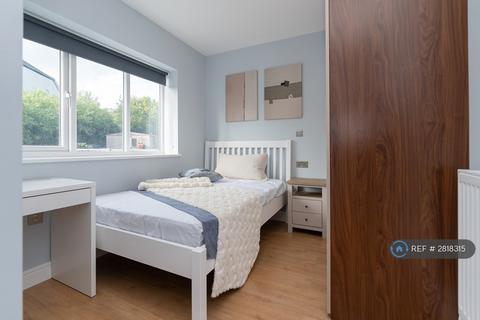undefined, Kingston Road, Leatherhead, KT22