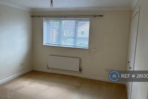 undefined, Heol Glan Elai, Pontyclun, CF72
