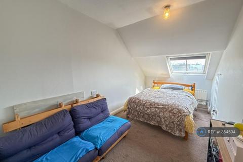 2 bedroom penthouse to rent, Milk Market, Newcastle Upon Tyne, NE1
