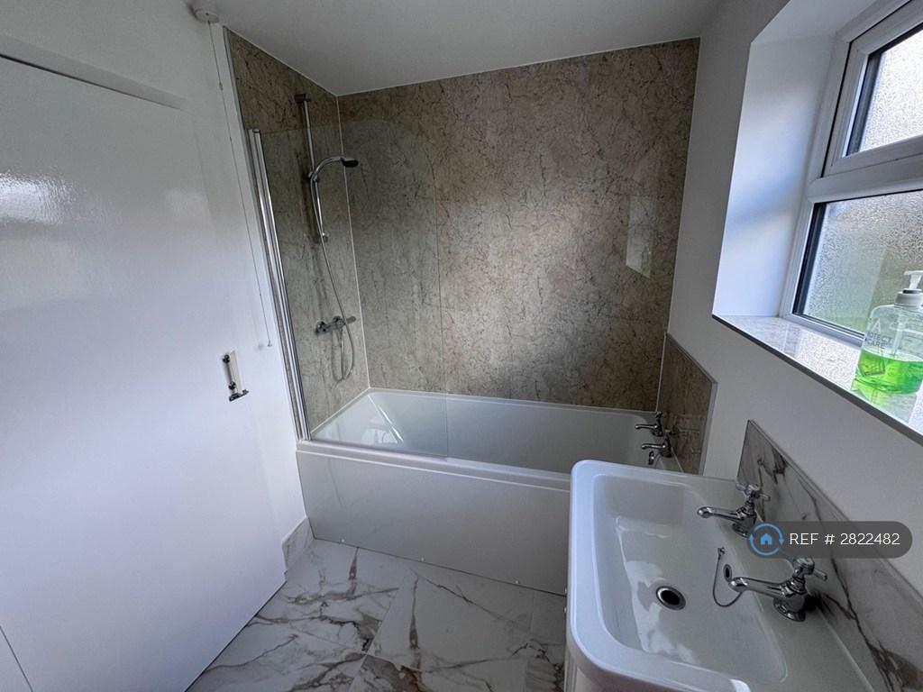 Bathroom 2