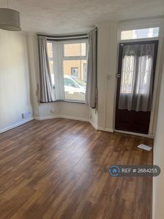 Queens Road, Gillingham, ME7