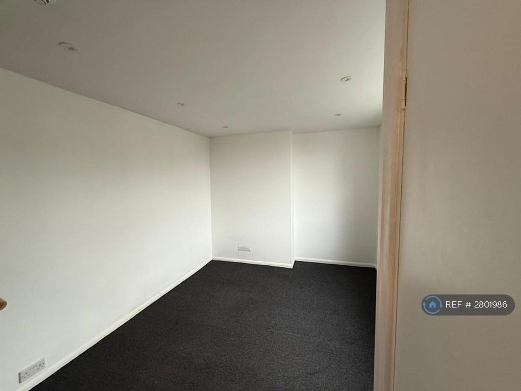 Main Area Unfurnished