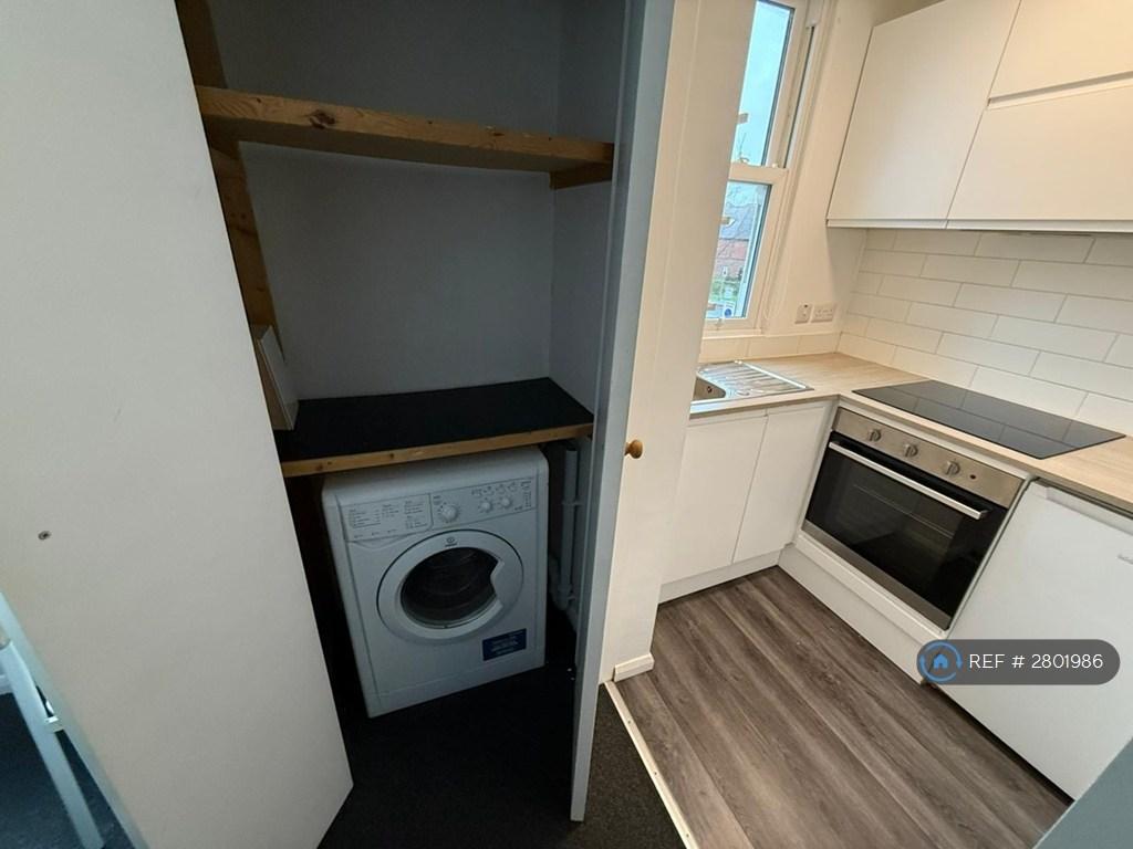 Washing Machine And Storage